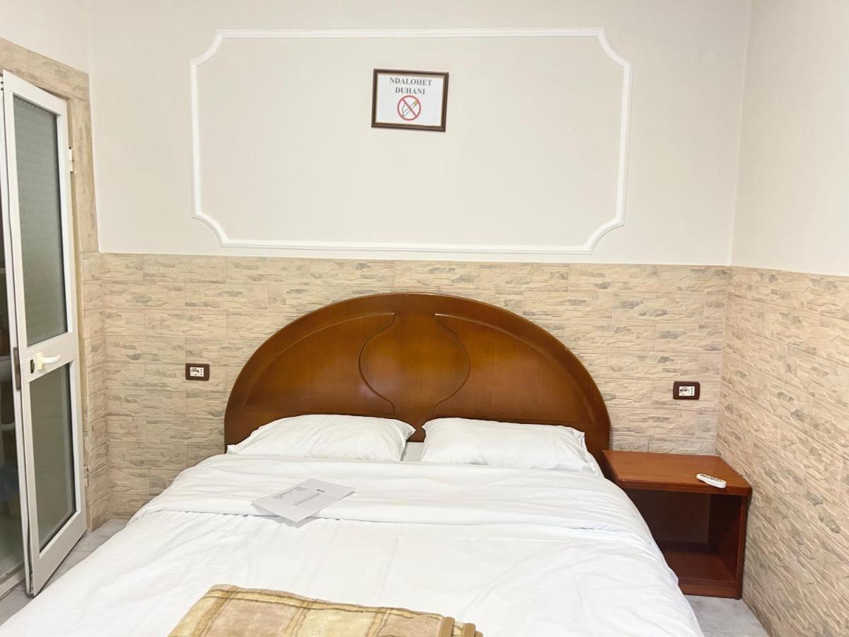 Tirana Inn Hotel Zimmer foto
